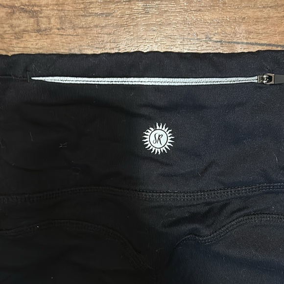 SOMMER RAY BUTT LIFT MESH LEGGINGS WITH BACK-POCKET - Picture 5 of 10